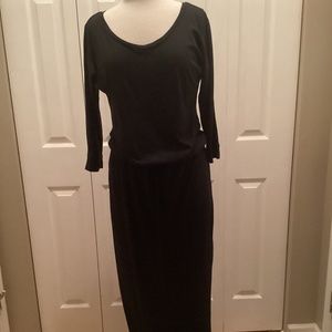 Banana Republic long black dress 2/3 length sleeve slit woman’s small preowned